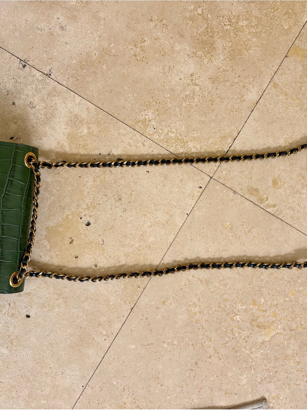 BRAND NEW / Marc Jacobs Green Quilted Croc-Embossed Crossbody with Gold Chain - Picture 7 of 7